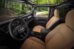 Jeep Wrangler Unlimited Black & Tan 2019 года